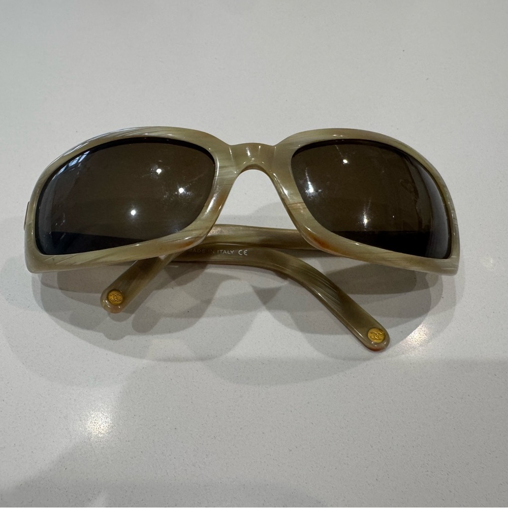CHANEL Beige Sunglasses